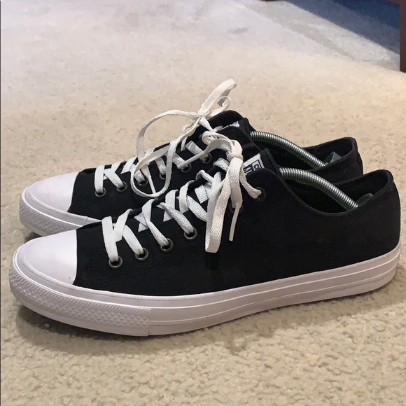 chuck taylor 2 size 11